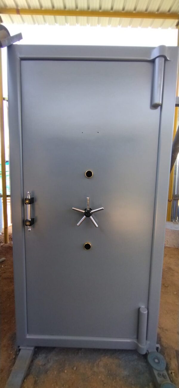 STRONG ROOM DOOR