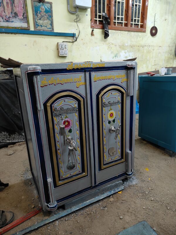 CUSTOMIZED LOCKER - Image 2