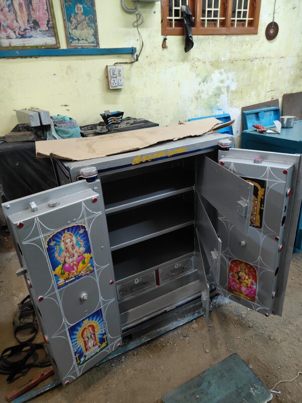 CUSTOMIZED LOCKER - Image 4