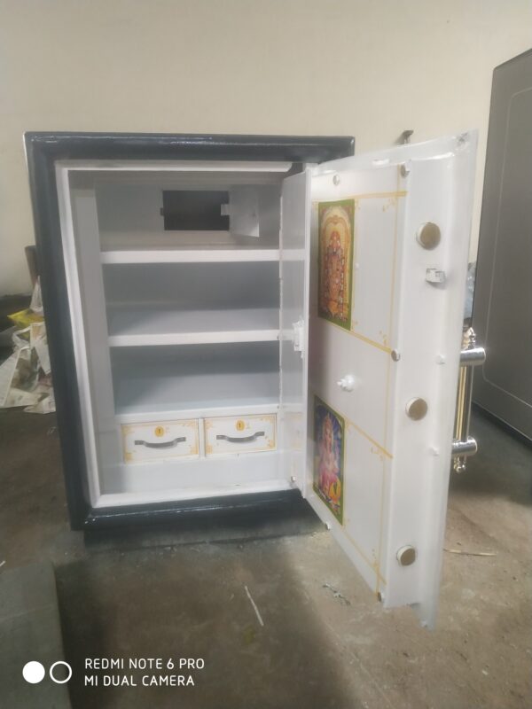 GODREJ MODEL SINGLE DOOR LOCKER - Image 13