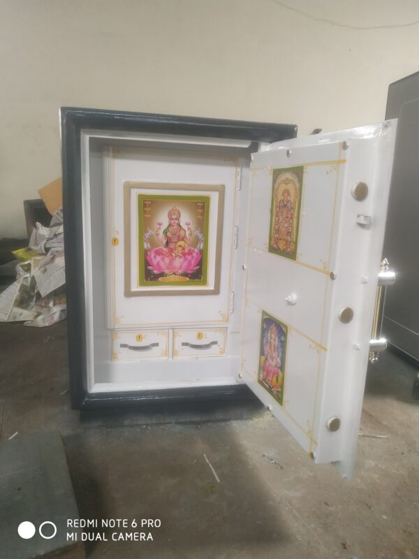 GODREJ MODEL SINGLE DOOR LOCKER - Image 14