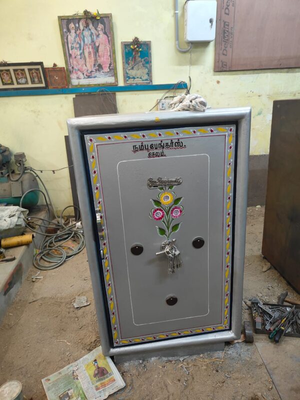 PAWN SHOP LOCKERS - Image 8